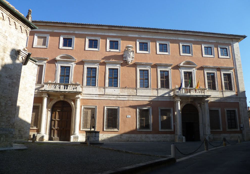 Rathaus in S. Quirico D'Orcia